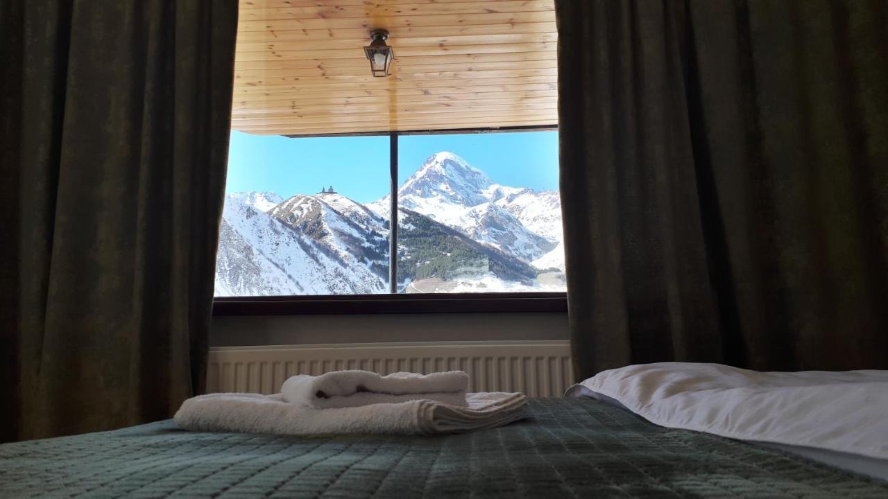 Готель Four Season In Kazbegi Екстер'єр фото