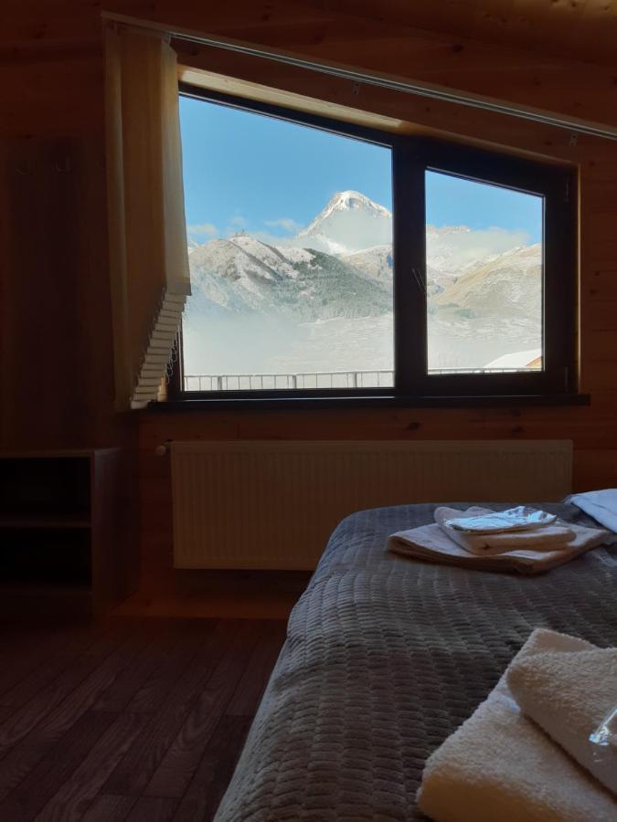 Готель Four Season In Kazbegi Екстер'єр фото
